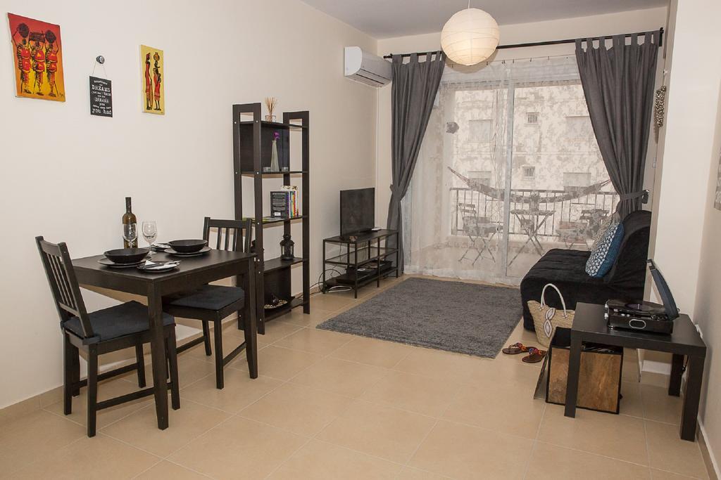 Paphos Love Shack Apartment Esterno foto